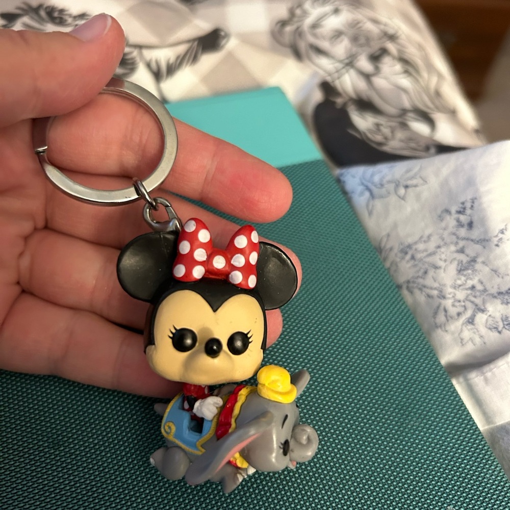 Disney Funko POP Minnie Mouse Dumbo keychain NWOT